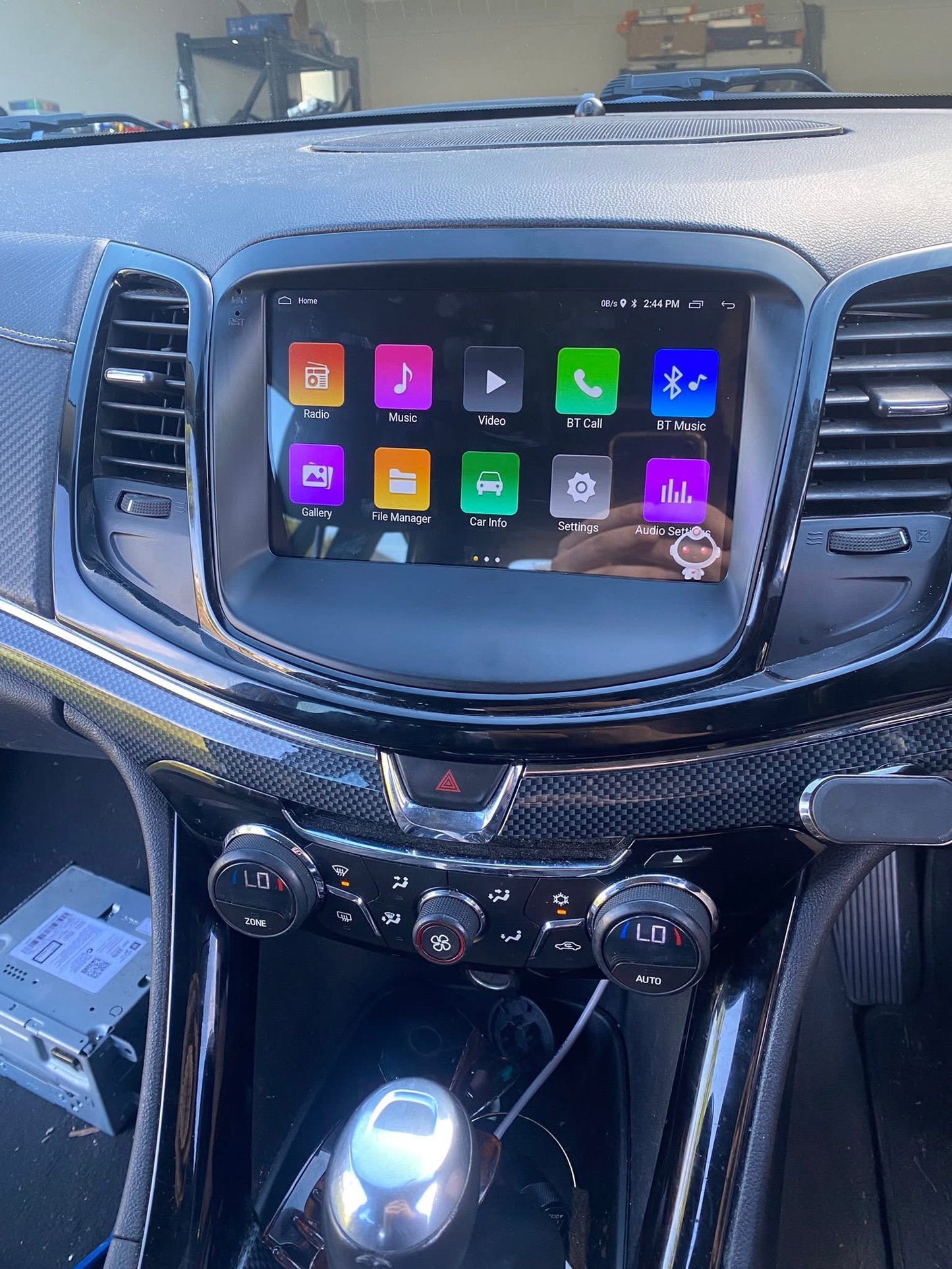 VF Holden Commodore 2013-2018 9" Carplay Kit